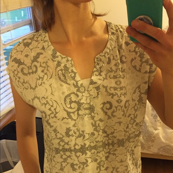 Ricki’s Sleeveless pattern top - Picture 2 of 3